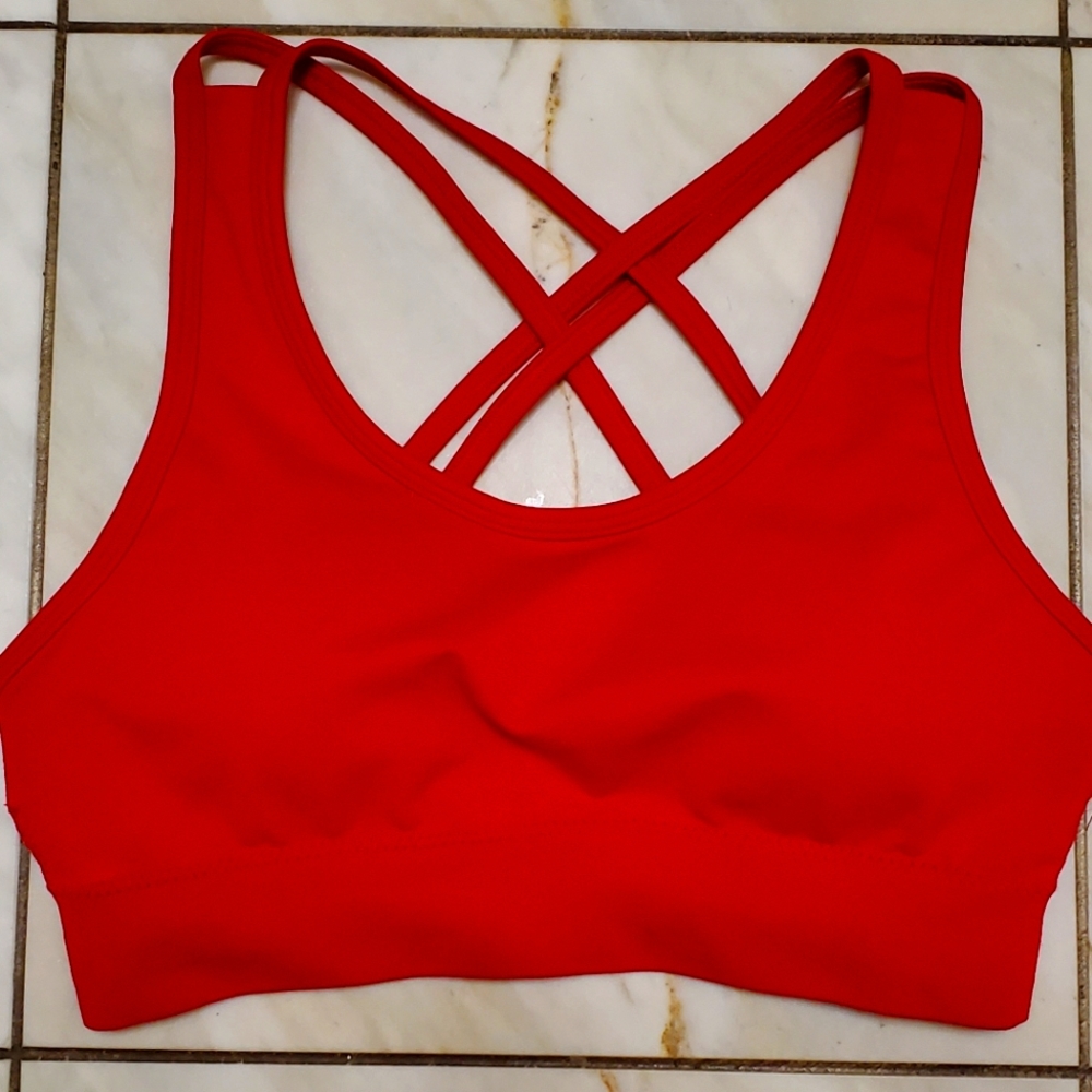Alphalete sports bra